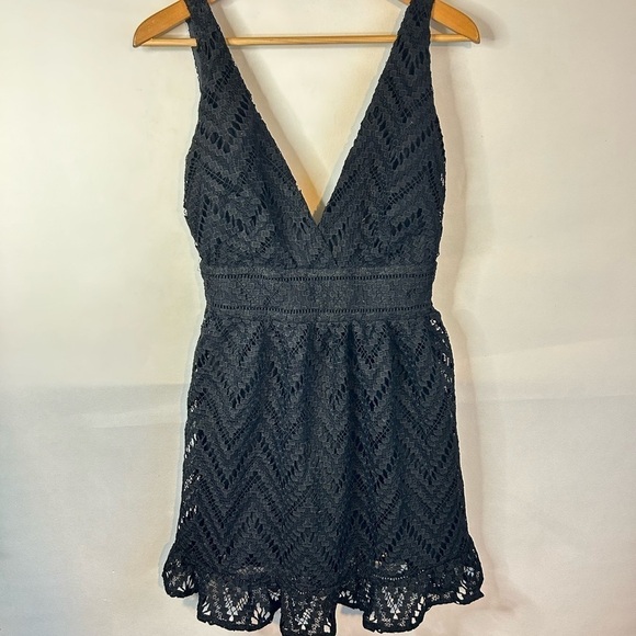 Sugar Lips All My Love Black V-Neck Sleeveless Dress S NWT Crochet Lace Mini - Picture 2 of 5